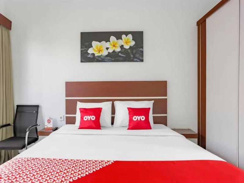 Oyo 3852 Valomia Guest House Denpasar Exterior foto